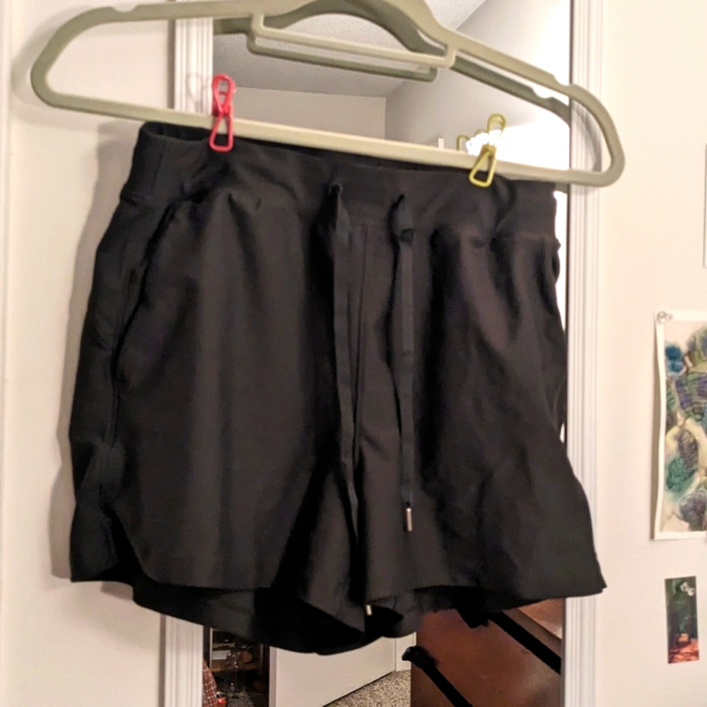 Old navy powersoft shorts dark grey 3 inch inseam medium petite